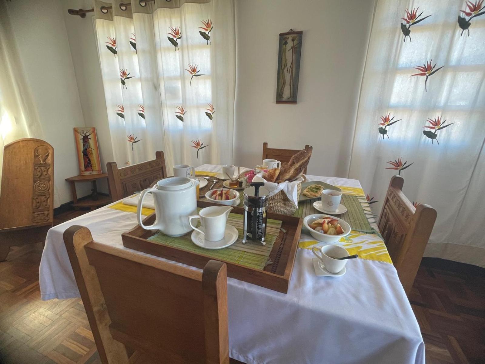Appartements D'Hotes Marciloui Анцирабе Экстерьер фото
